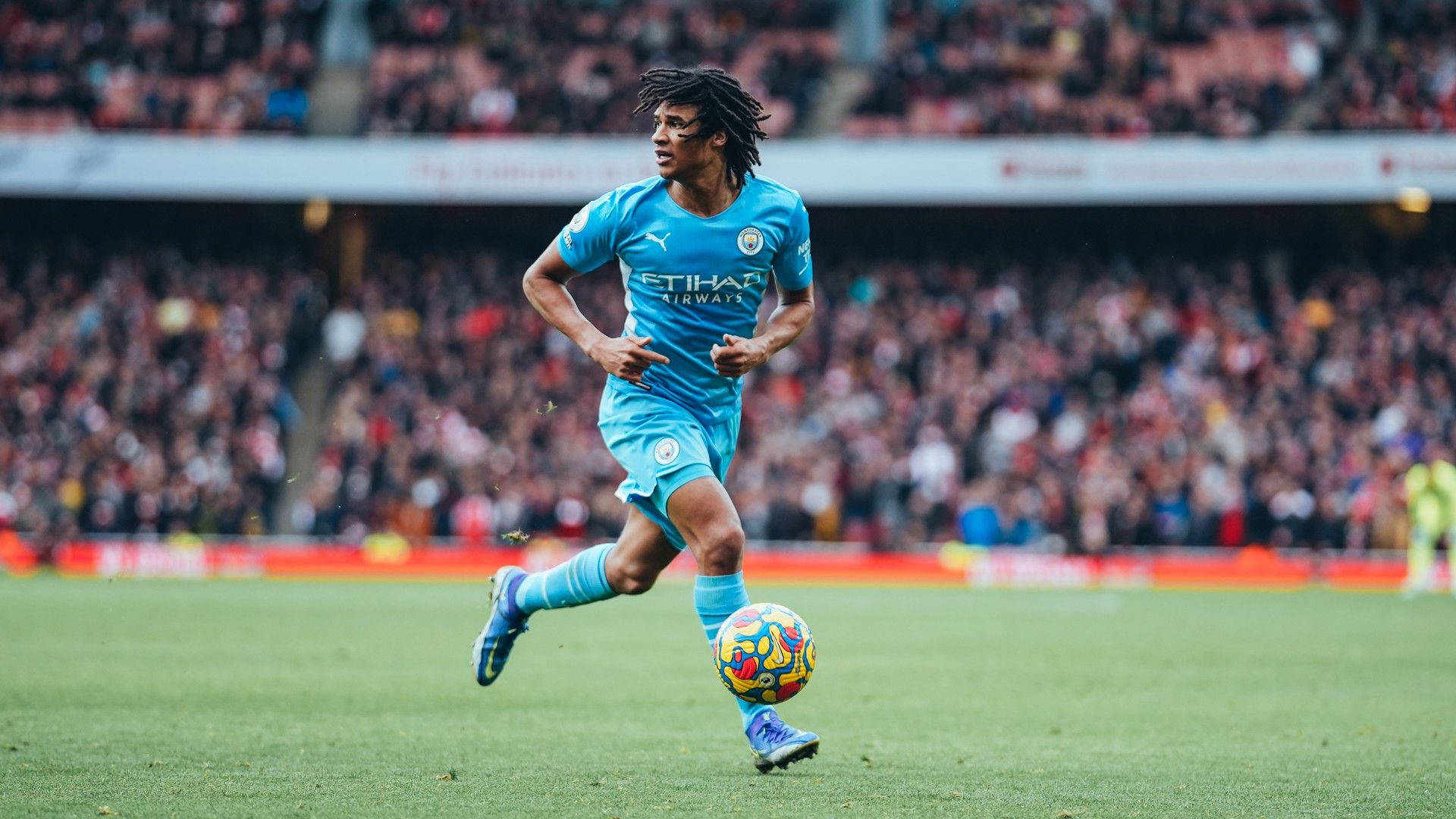 Nathan Ake Running Full Body