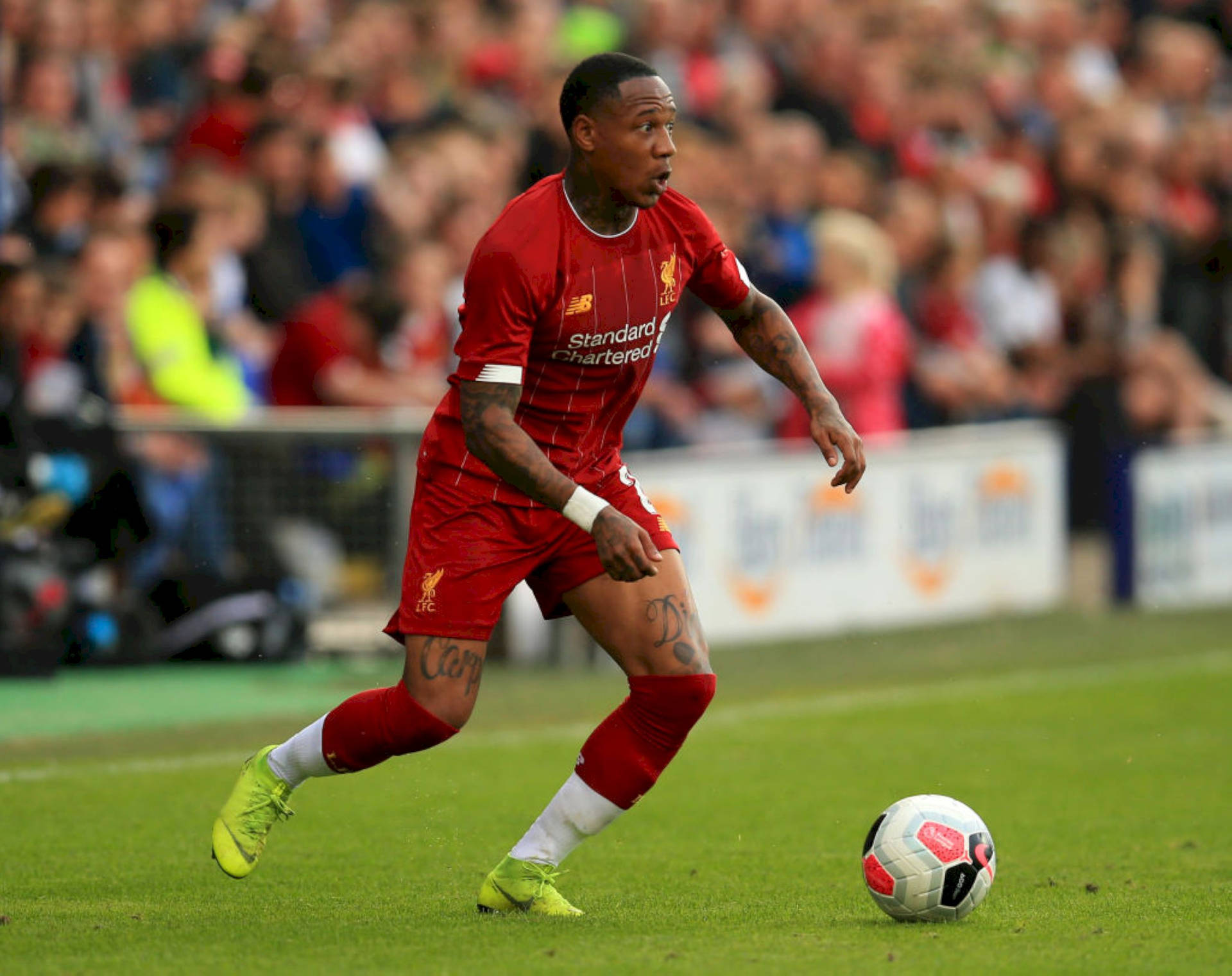 Nathaniel Clyne Ball On The Field Background