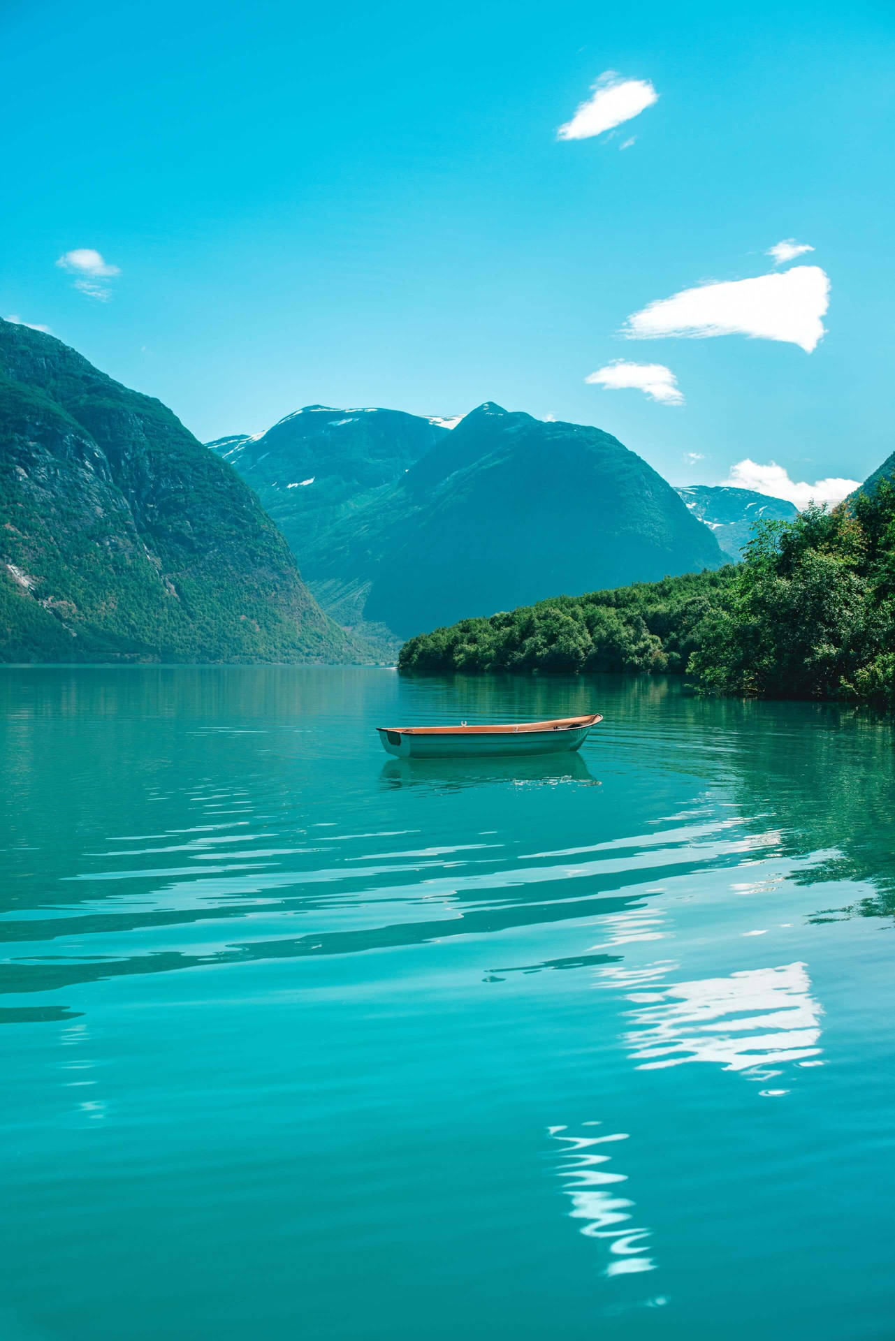 Nature Phone Solitary Boat Lake