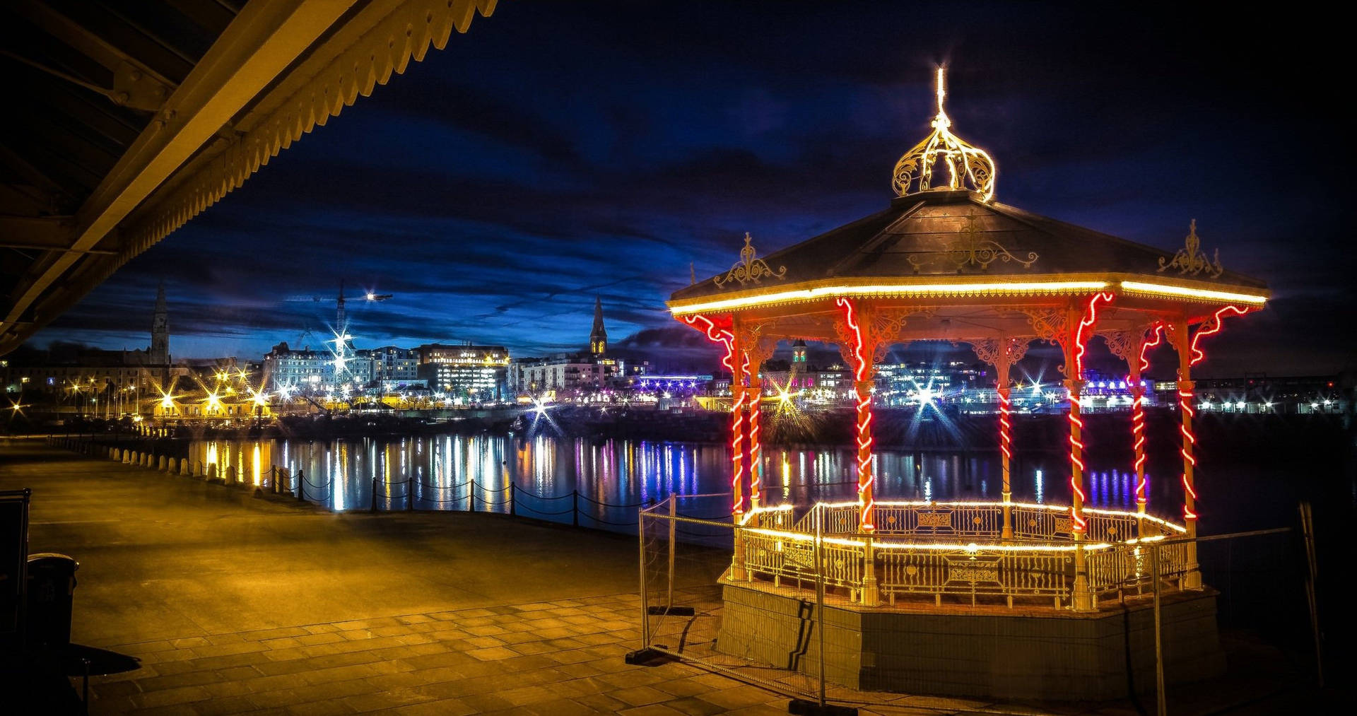 Navy Pier Gazebo Night