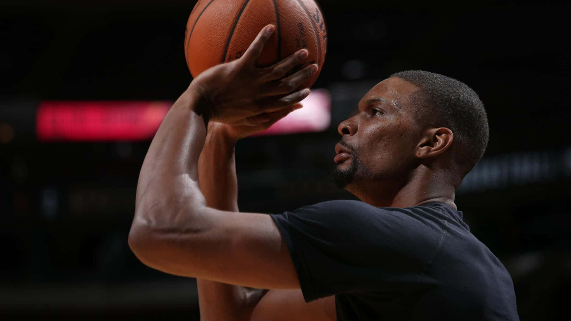 Nba Basketball Player Chris Bosh Side Angle Shot Background