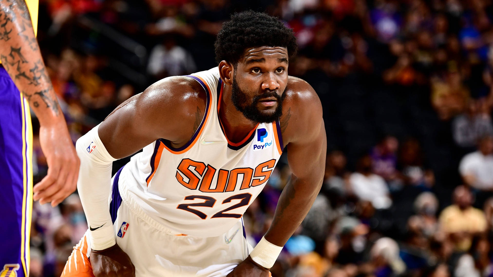 Nba Match Phoenix Suns Deandre Ayton Background