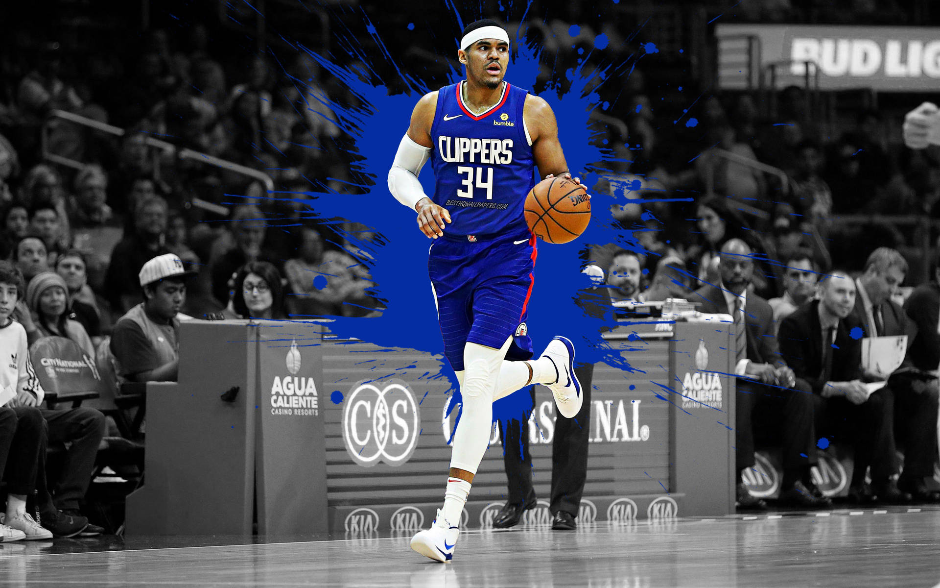 Nba Player Clippers Tobias Harris In The Court