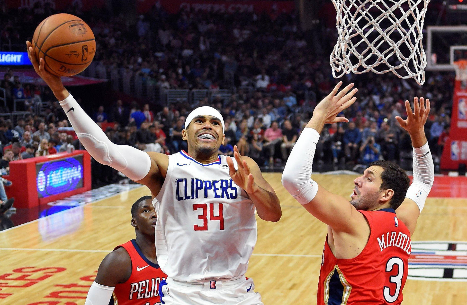 Nba Player Los Angeles Tobias Harris Layup