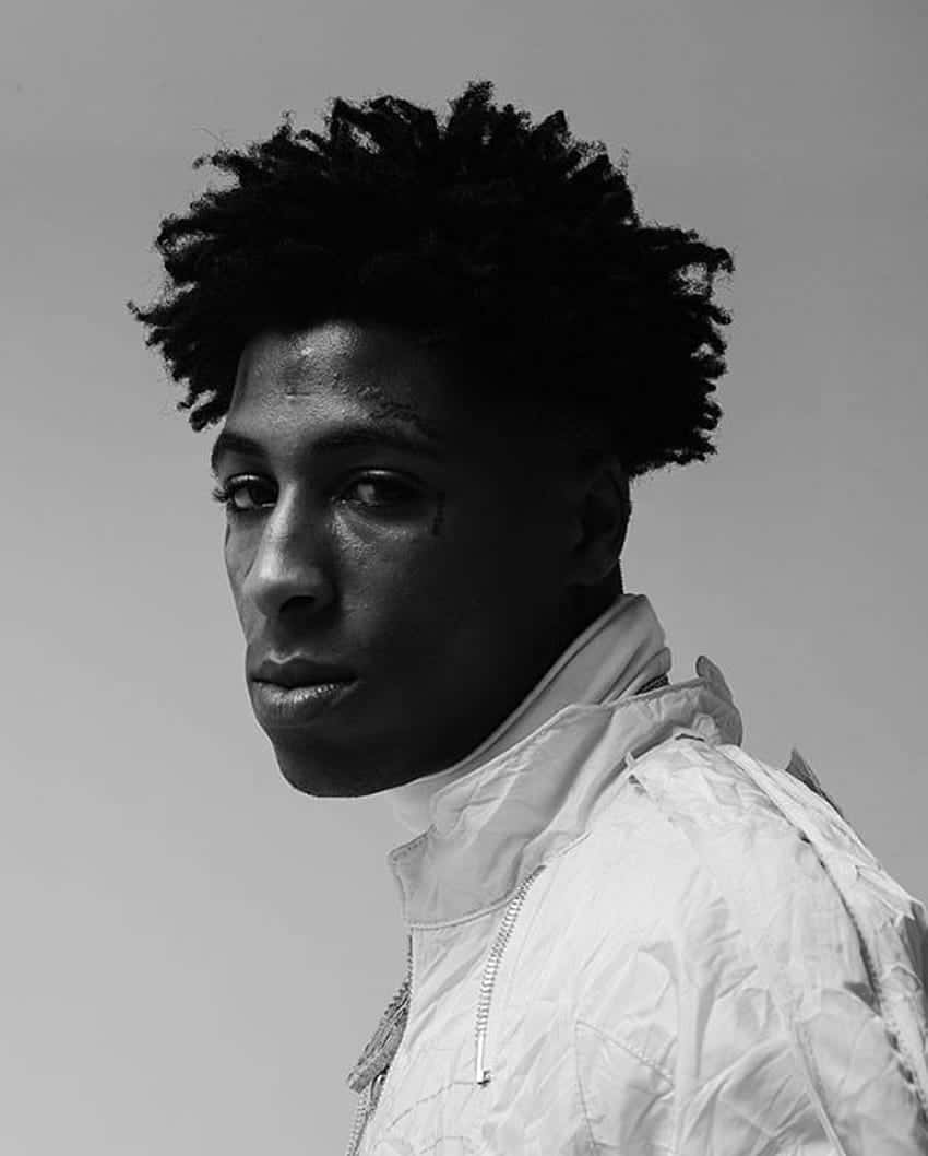 Nba Youngboy Pfp Black And White Background