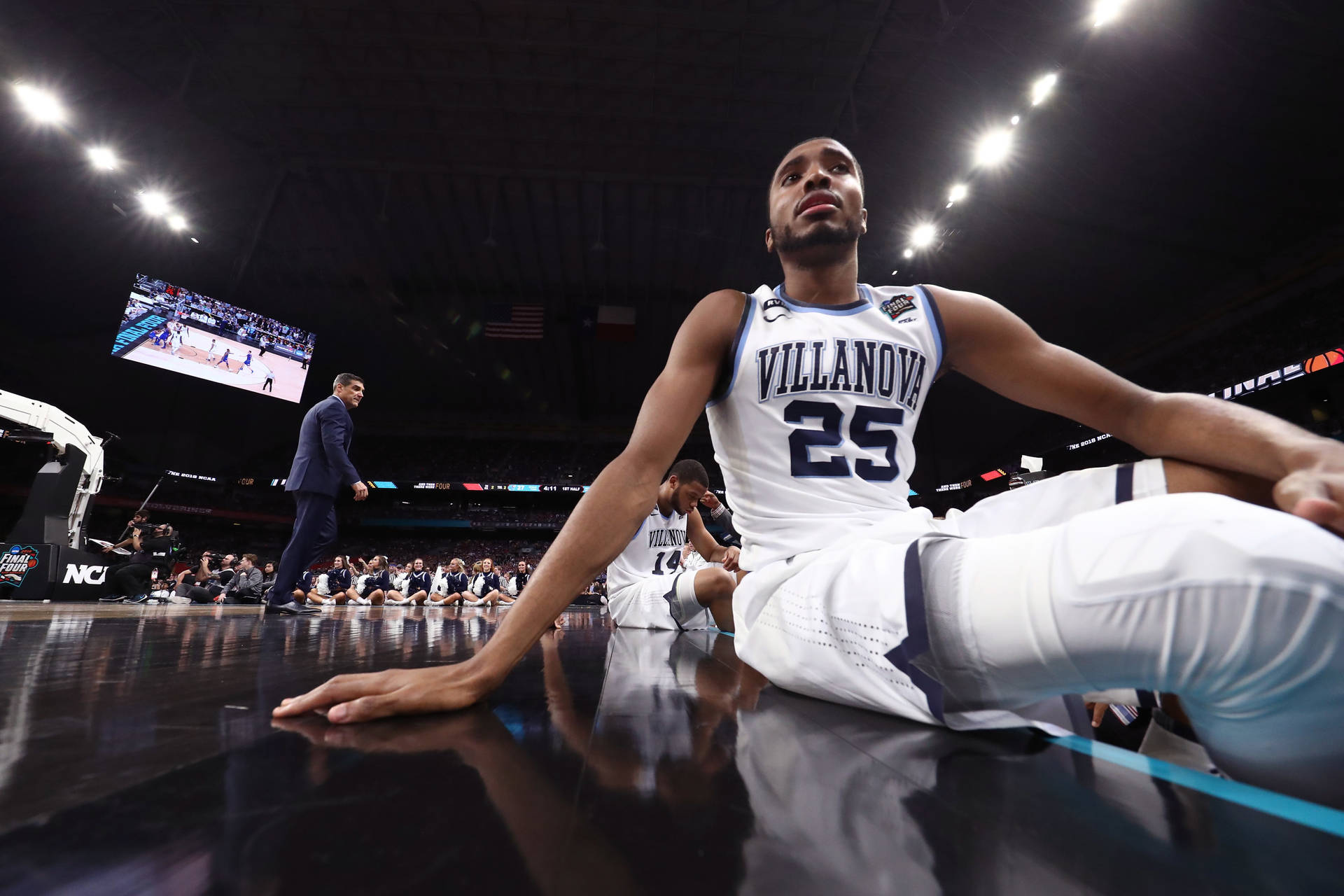 Ncaa Villanova Wildcats Mikal Bridges Background