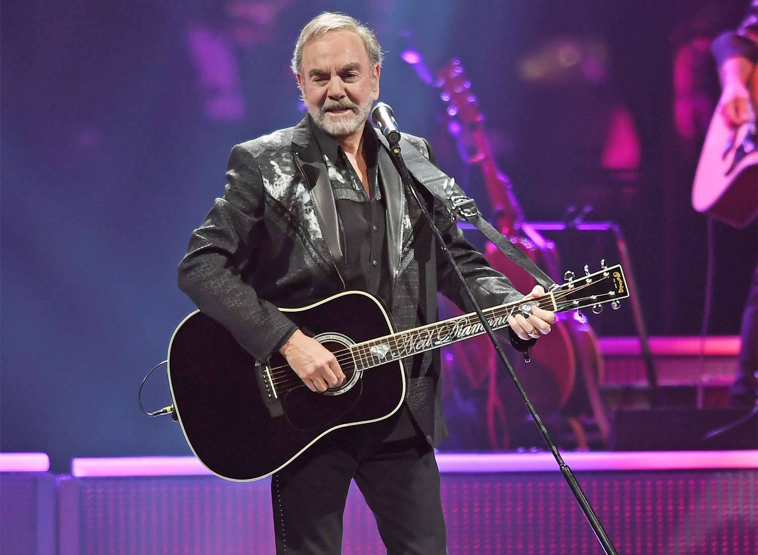 Neil Diamond Keep Memory Alive