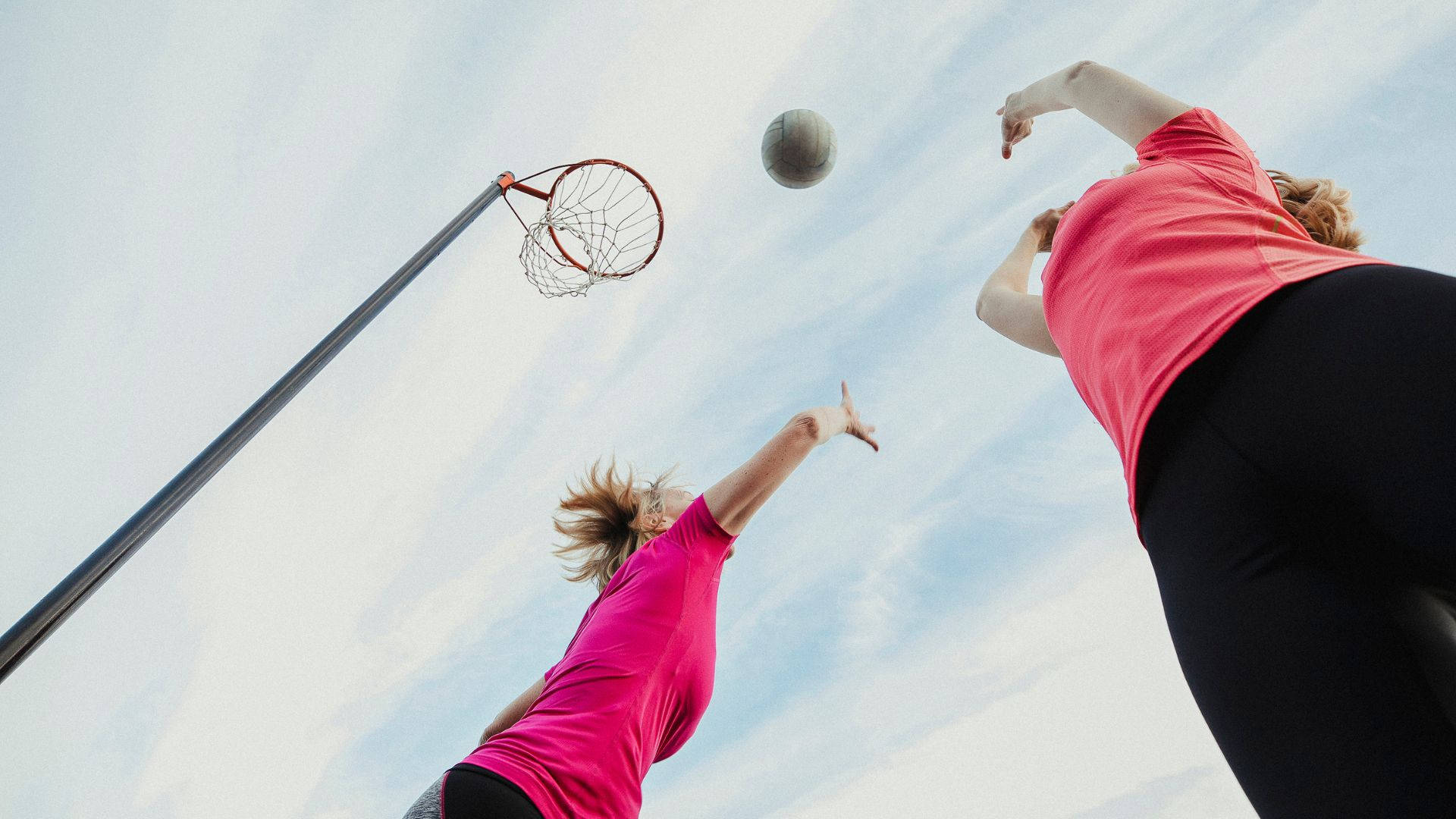 Netball Catch Ball High Jump