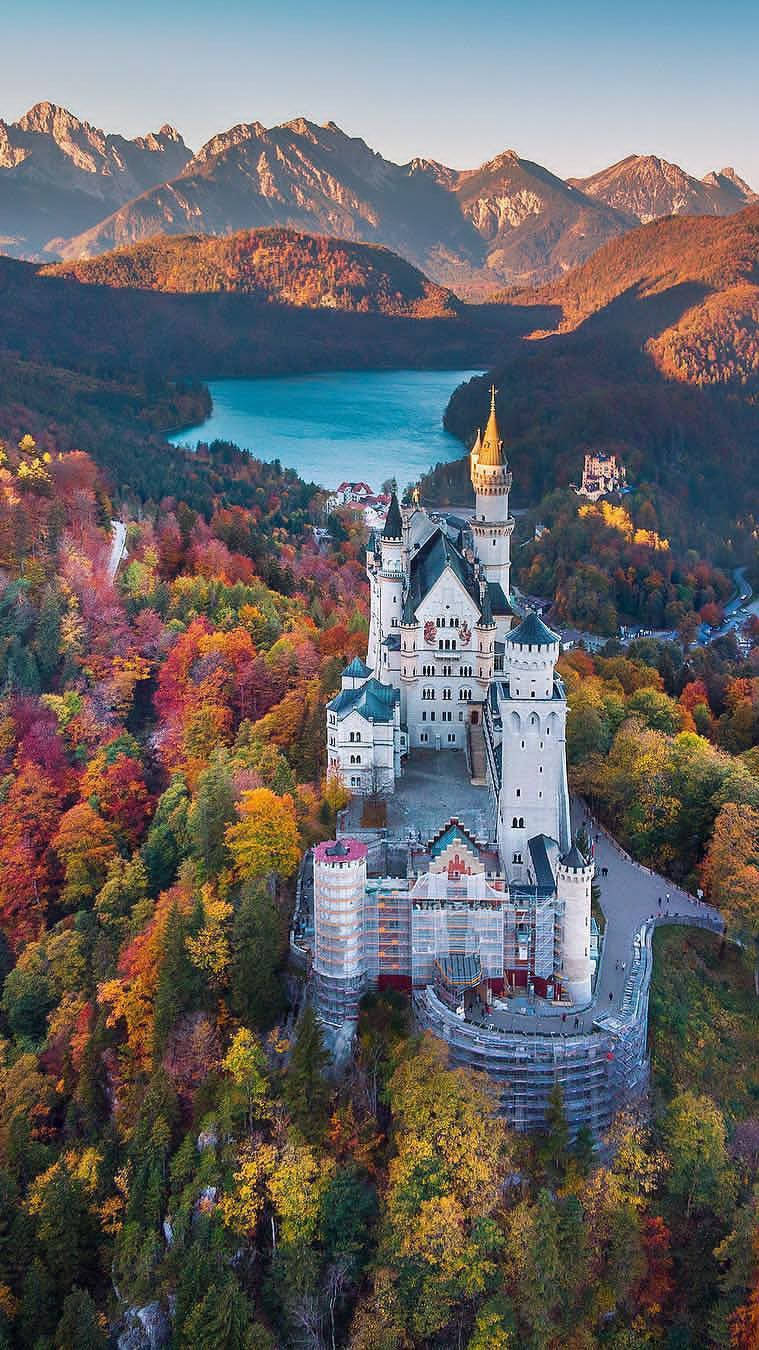 Neuschwanstein Castle Lake In Background Background