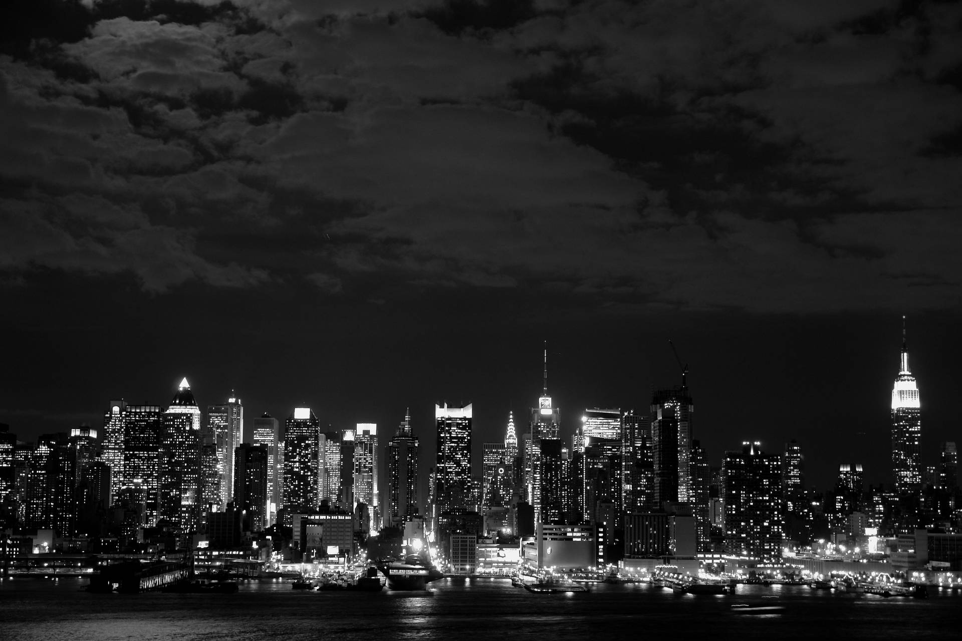 New York Black And White At Night Background