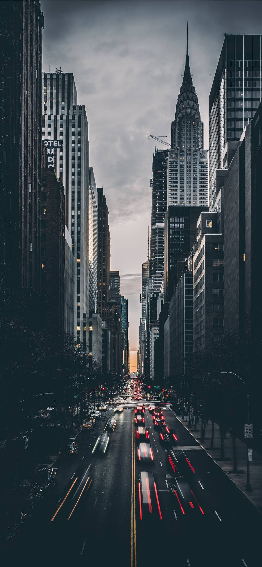 New York City Iphone X Ongoing Traffic Background