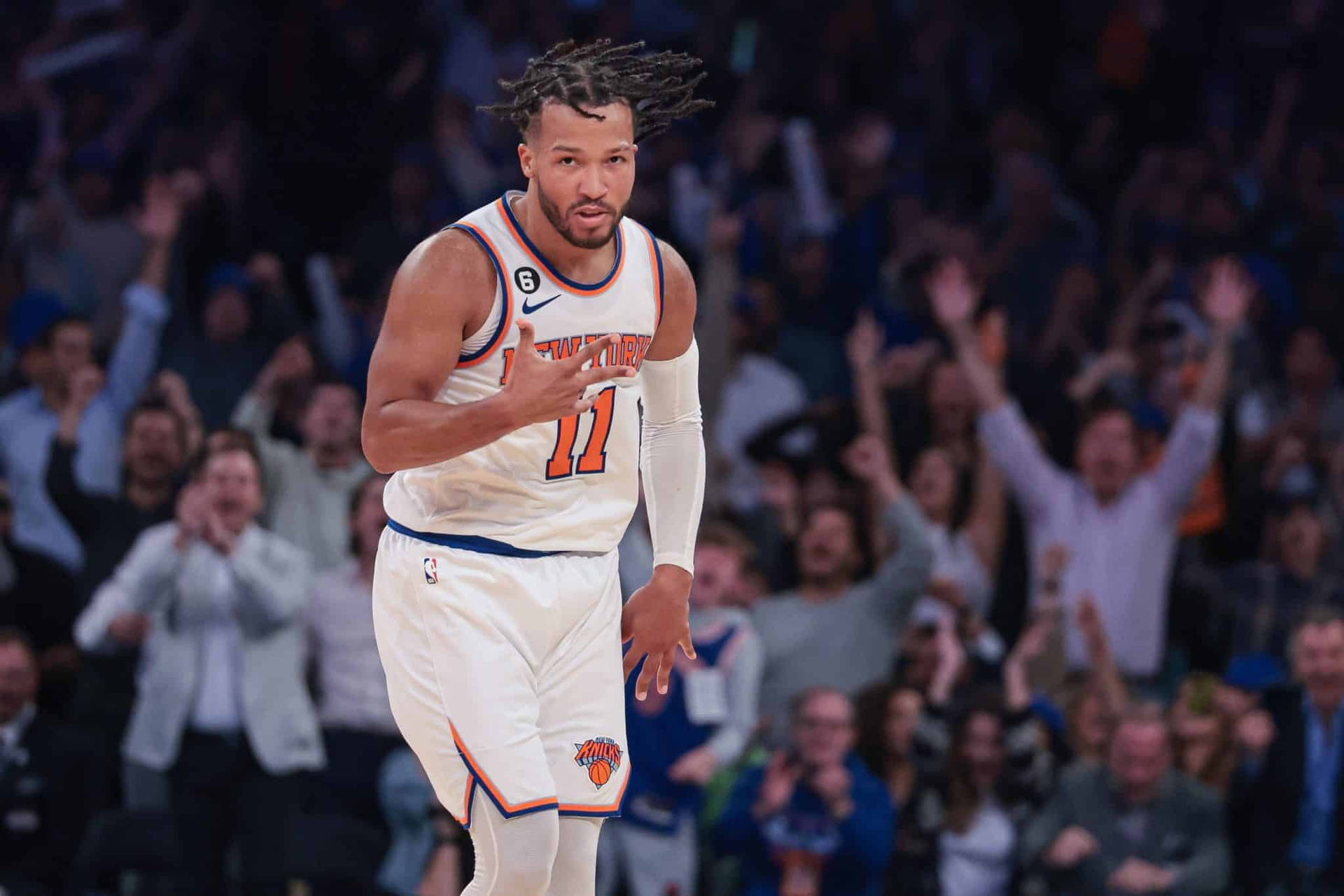 New York Knicks Guard Jalen Brunson Background