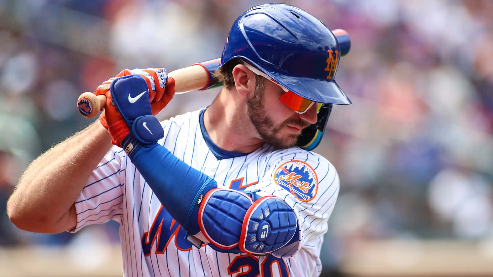 New York Mets Rookie Pete Alonso Wearing His Road Grey Jersey Background