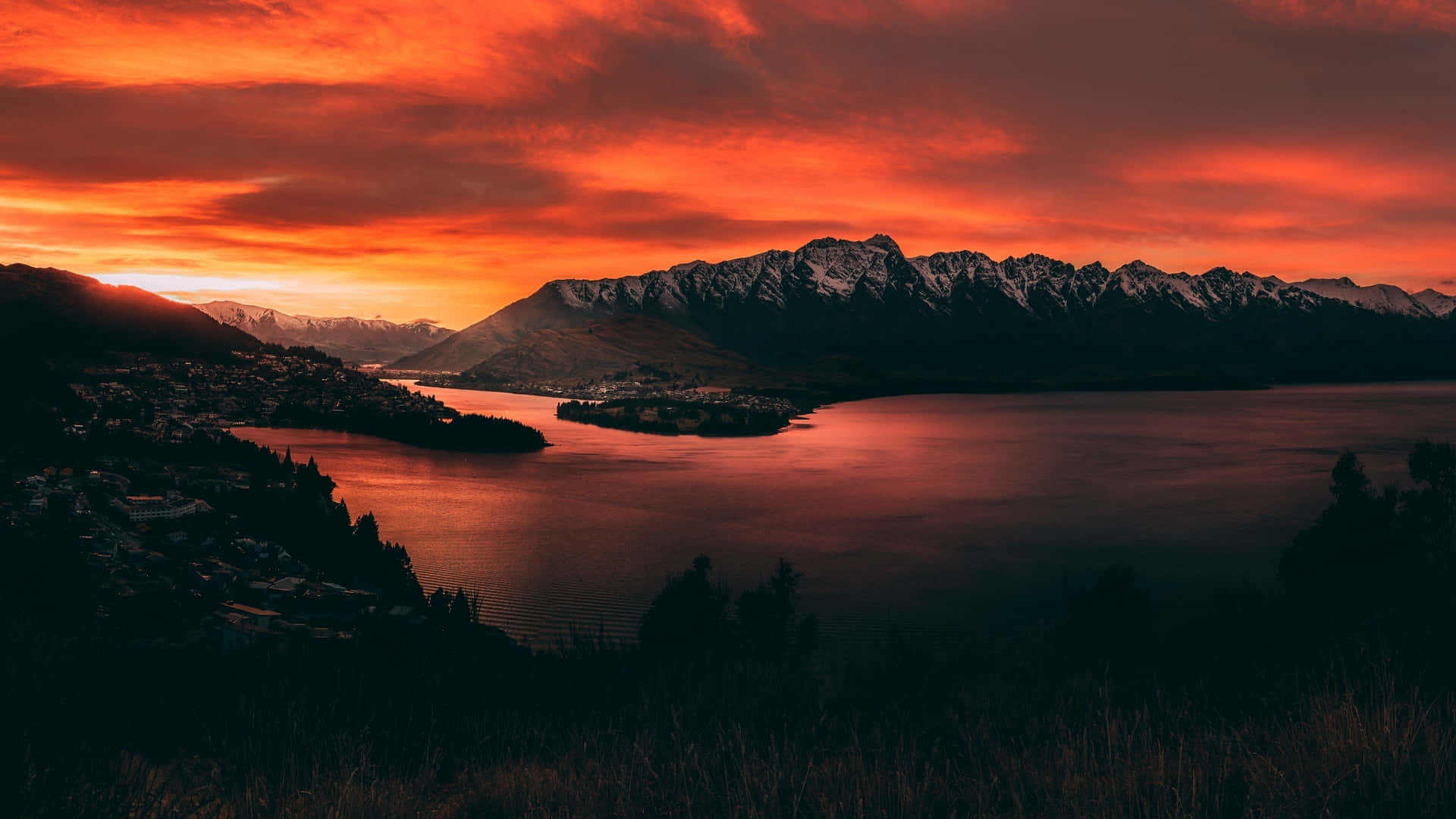 New Zealand Orange Mountains Sunset Background