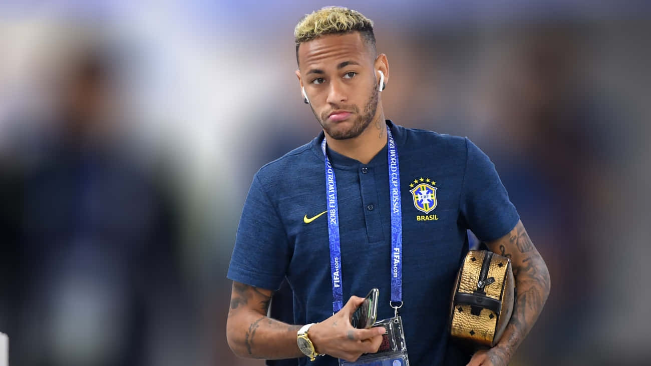 Neymar Junior With Earphones Background