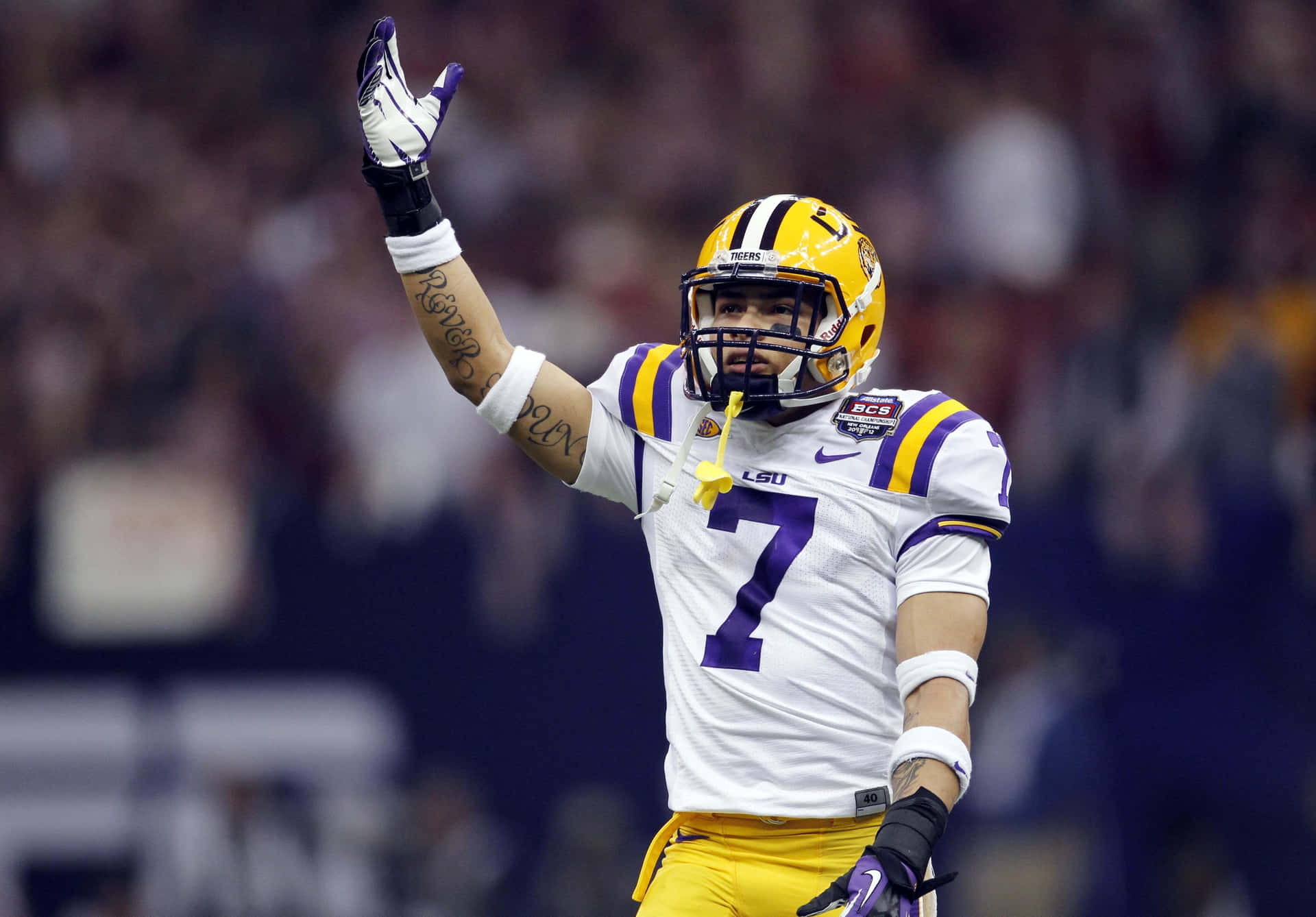 Nfl Standout Cornerback, Tyrann Mathieu, At The 2019 Senior Bowl Background