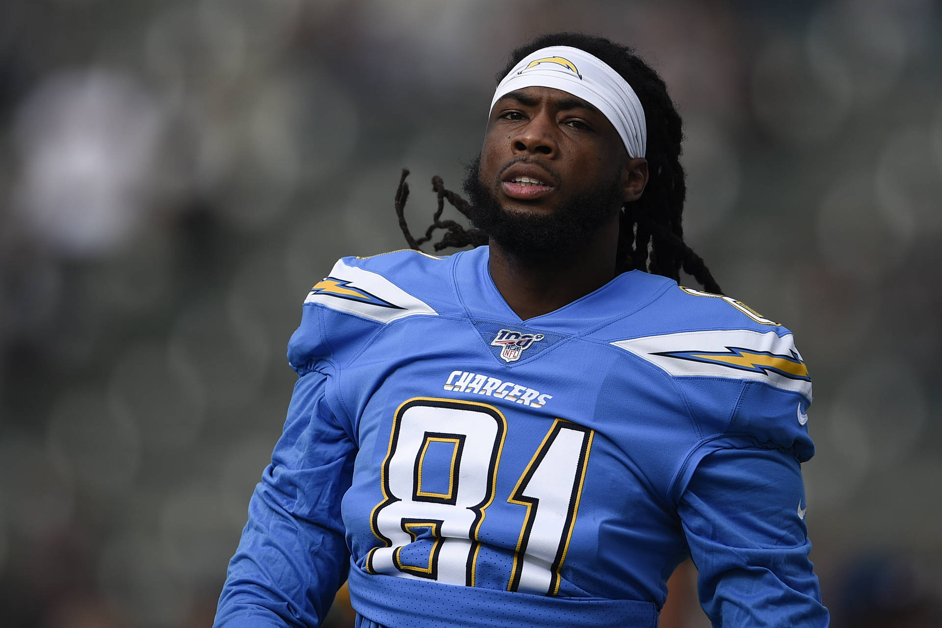 Nfl Wide Receiver Player Mike Williams Background