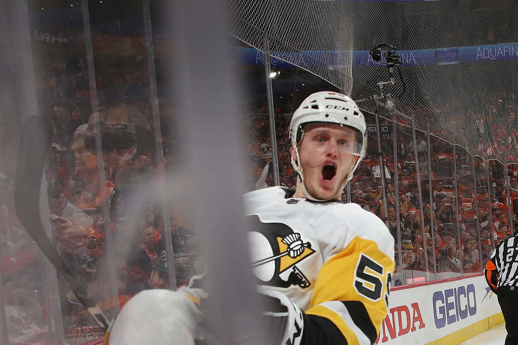 Nhl Game Jake Guentzel Background