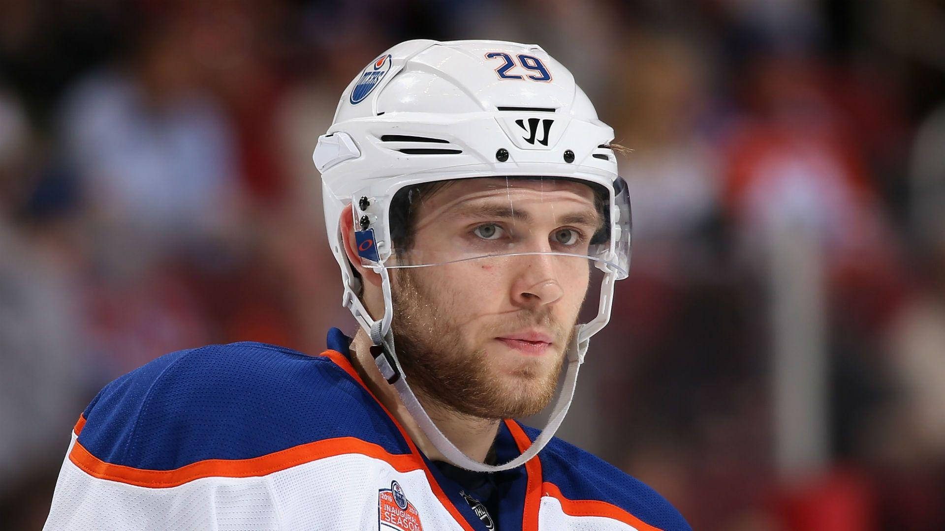 Nhl Hockey Game Leon Draisaitl Background