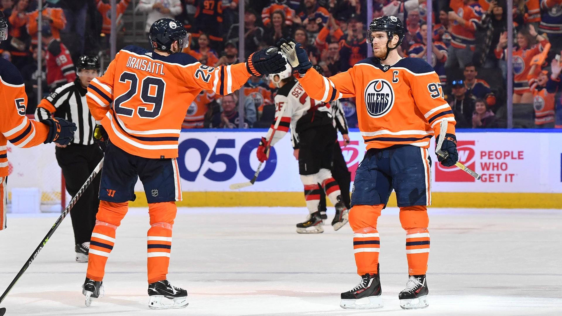 Nhl Leon Draisaitl Connor Mcdavid Oilers Vs Devils Background