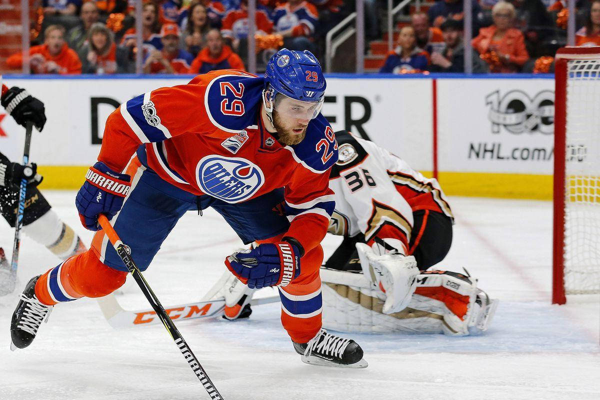 Nhl Leon Draisaitl Oilers Versus Capitals Background