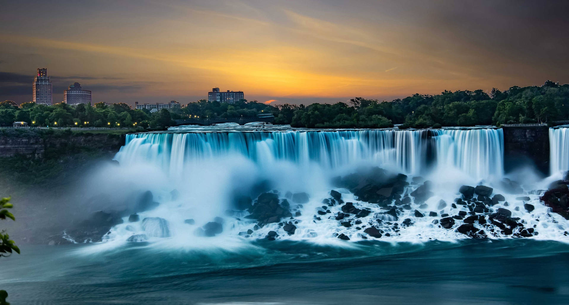 Niagara Waterfalls Front Background