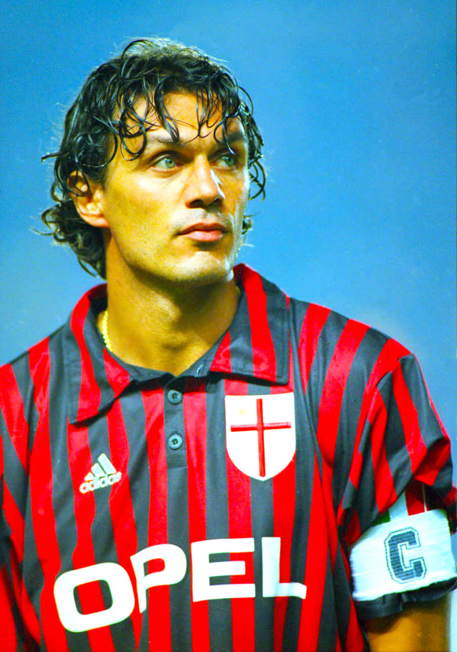 Nice Focus Paolo Maldini Background