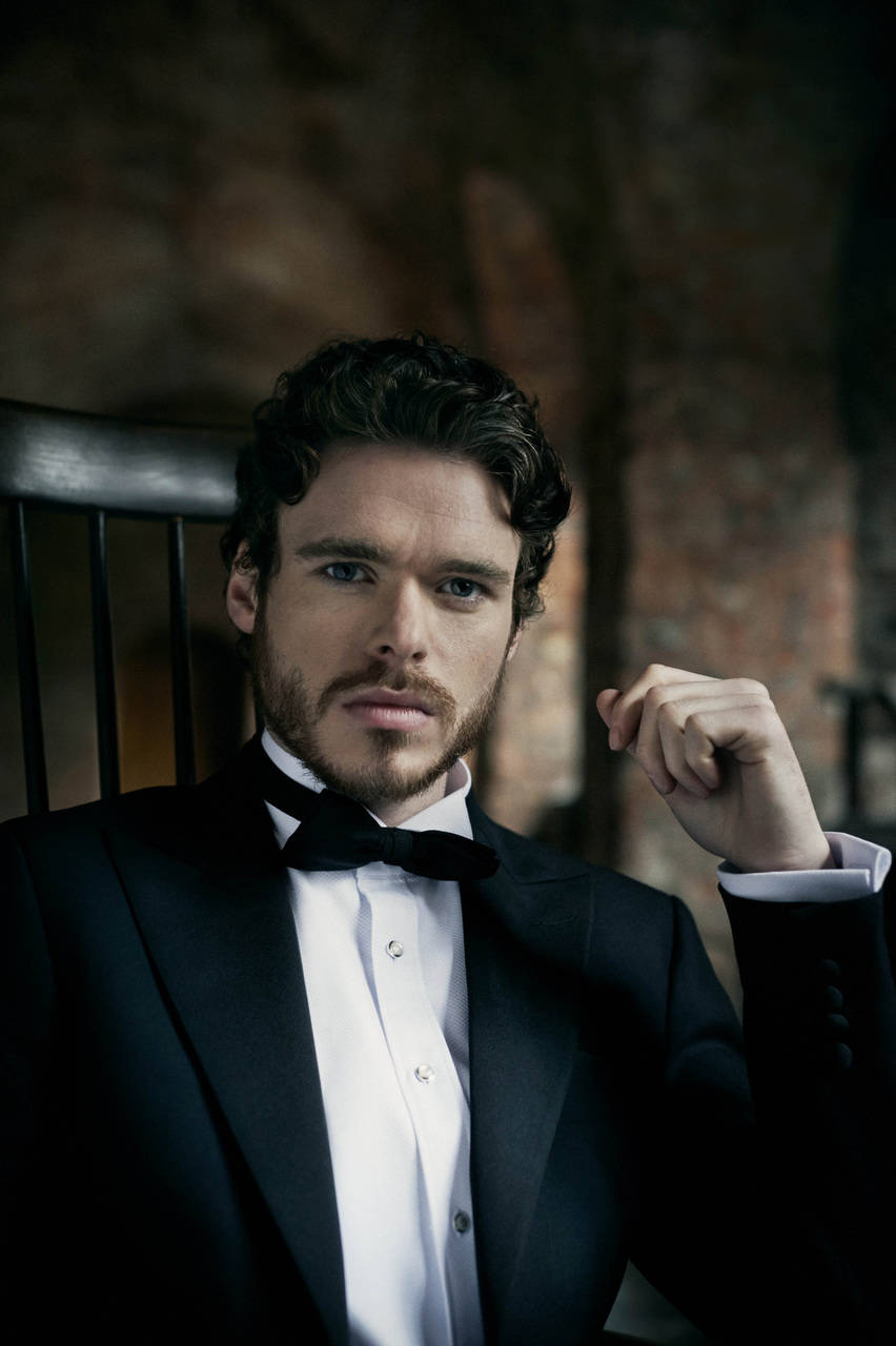 Nice-looking Richard Madden