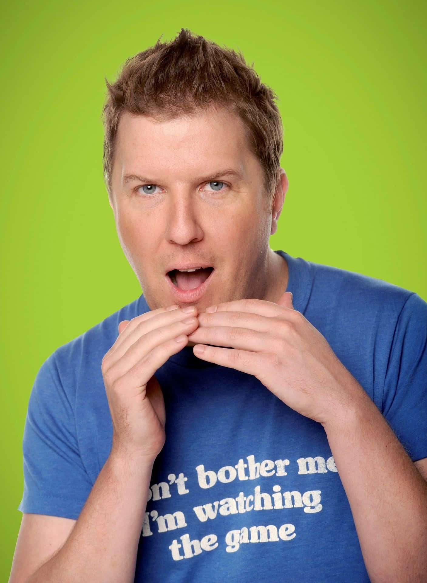 Nick Swardson Poses For The Camera Background