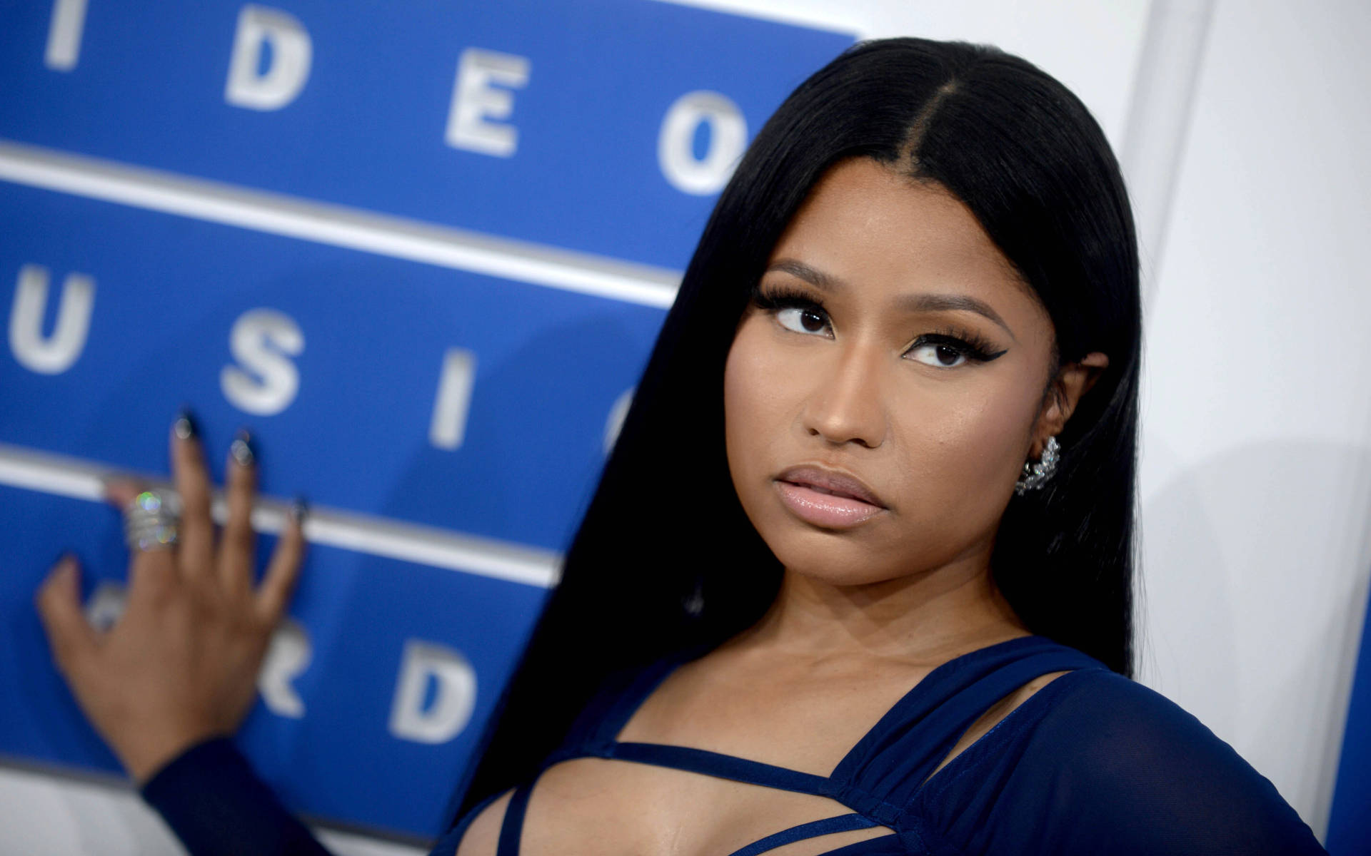 Nicki Minaj Hd Close Up Blue