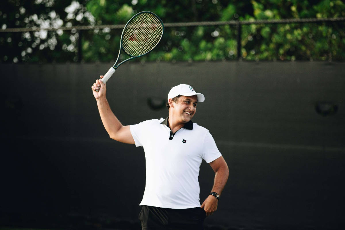 Nicolas Almagro Posing With Racket