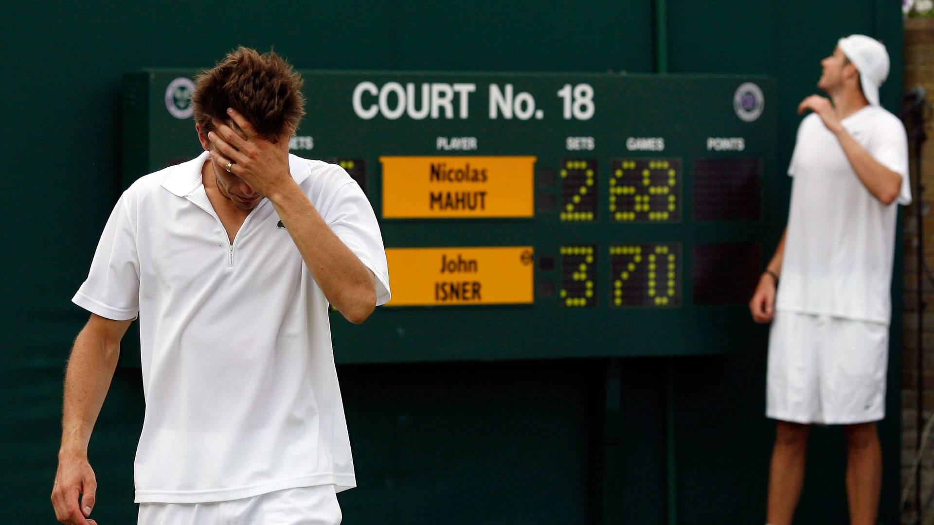 Nicolas Mahut Devastated Background