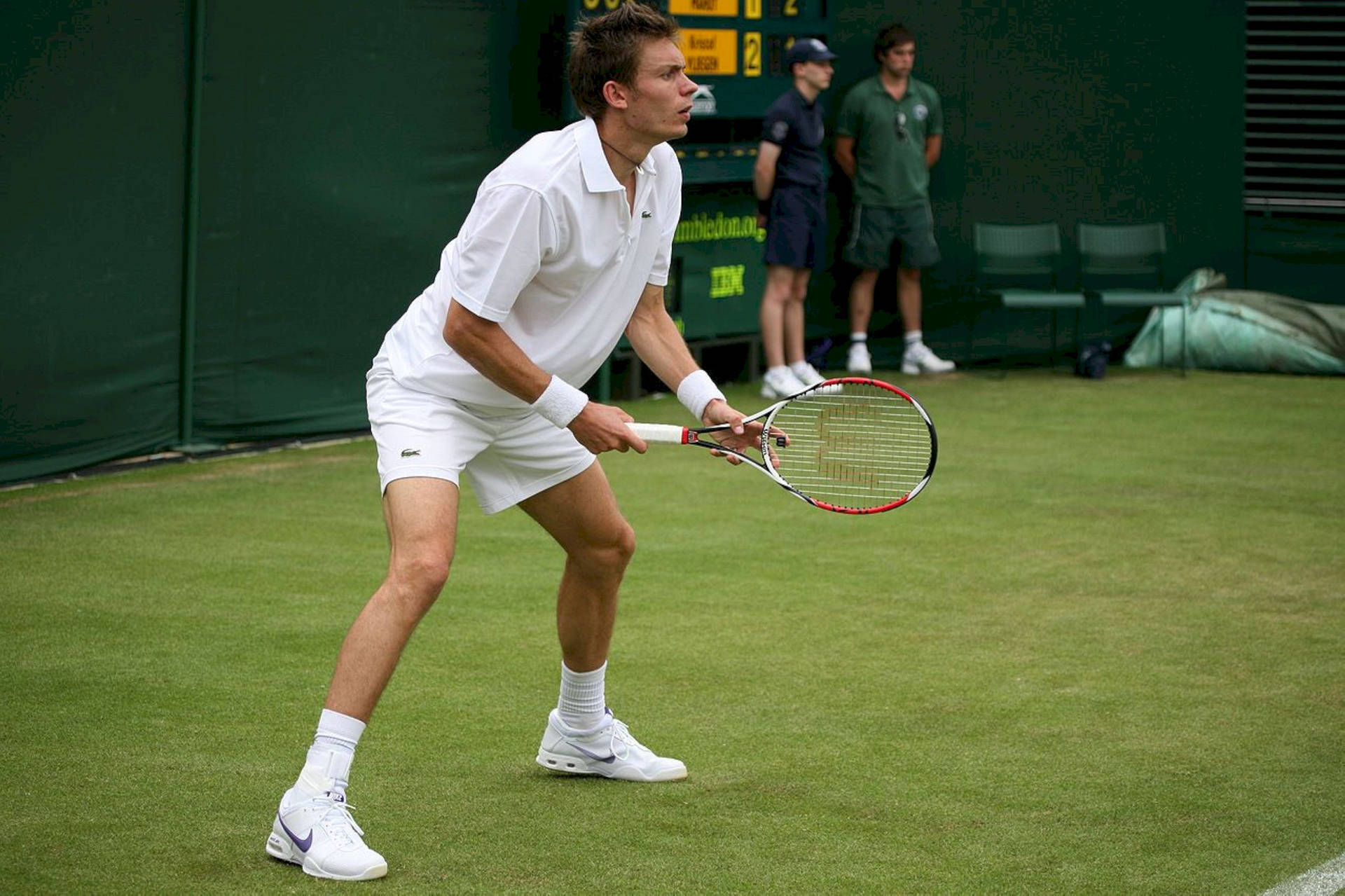 Nicolas Mahut Ready Stance