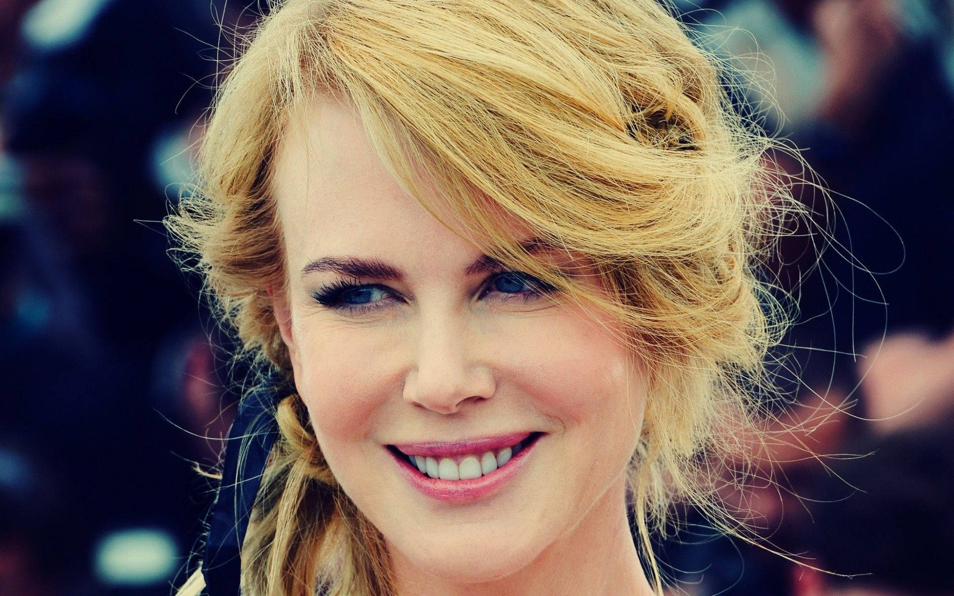 Nicole Kidman Smiling Face Background
