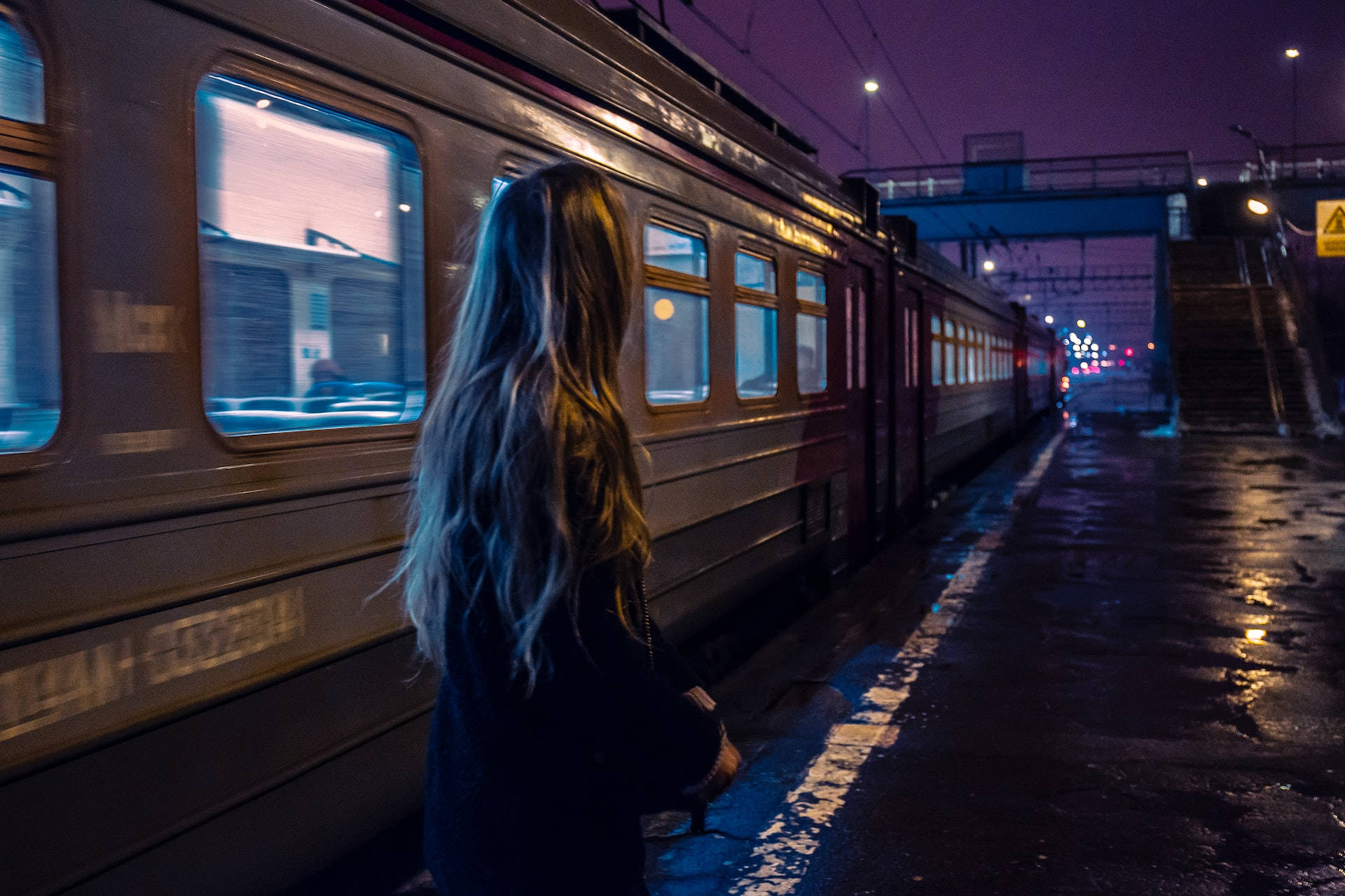 Night Aesthetic Woman On Train Background