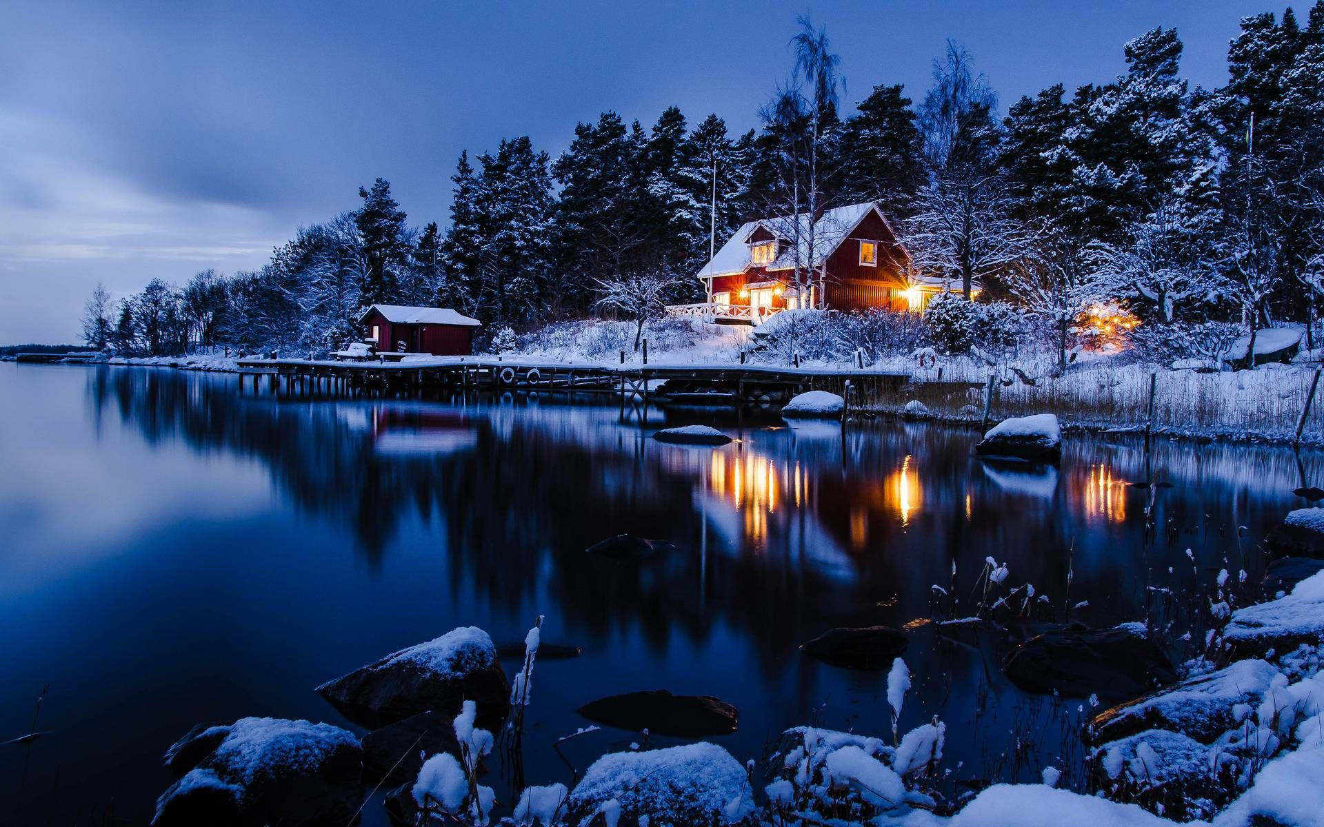 Night Cabin Winter Scenery In Sweden Background