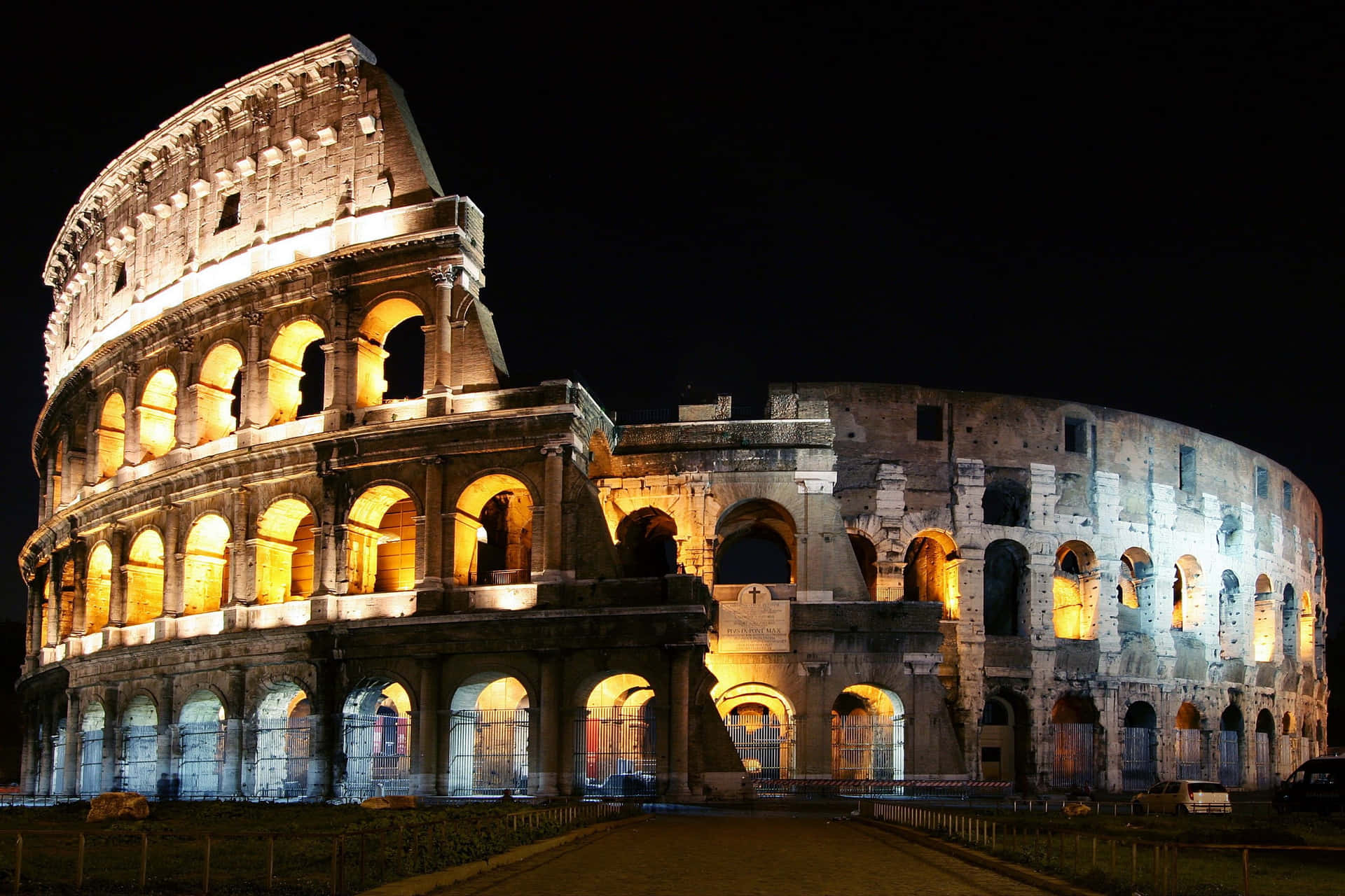 Night In Colosseum Ancient Roman Desktop Background