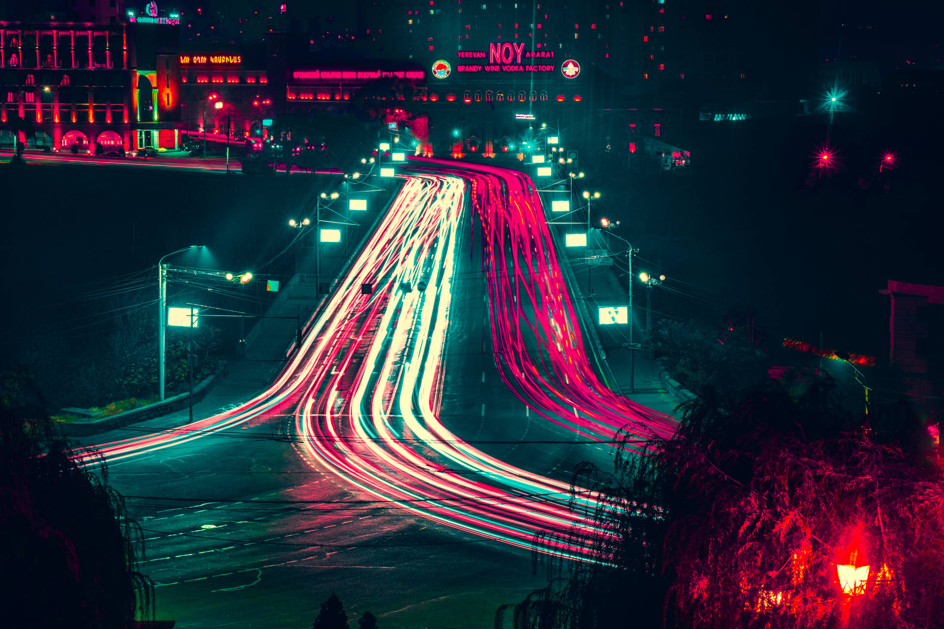 Night Lightd In Yerevan Background