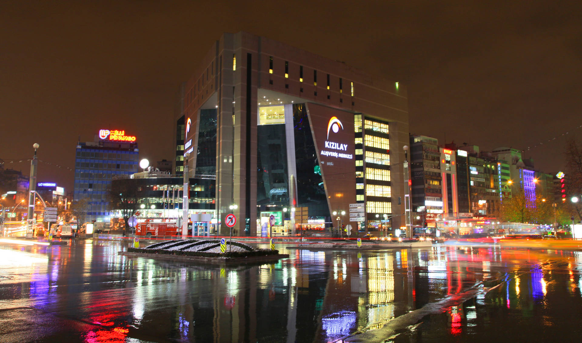 Night Lights In Ankara Background