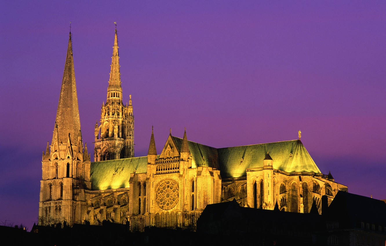 Night Moment Of Chartres Cathedral Background