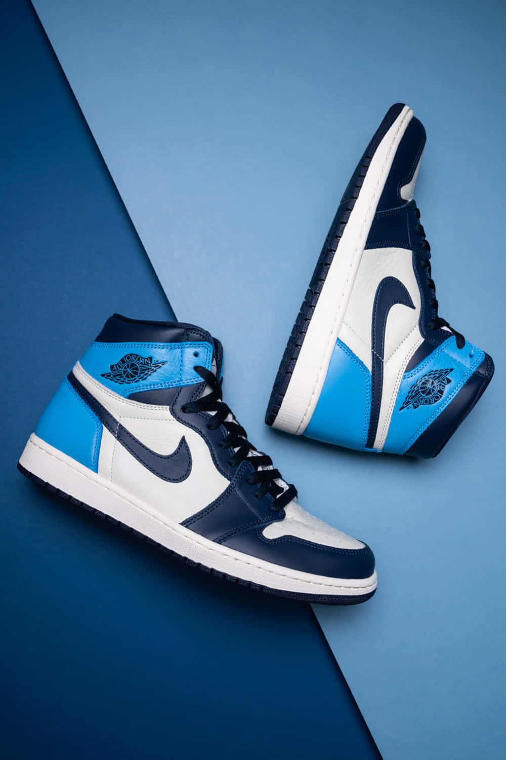 Nike Air Jordan 1 Retro High Og 'blue/white' Background