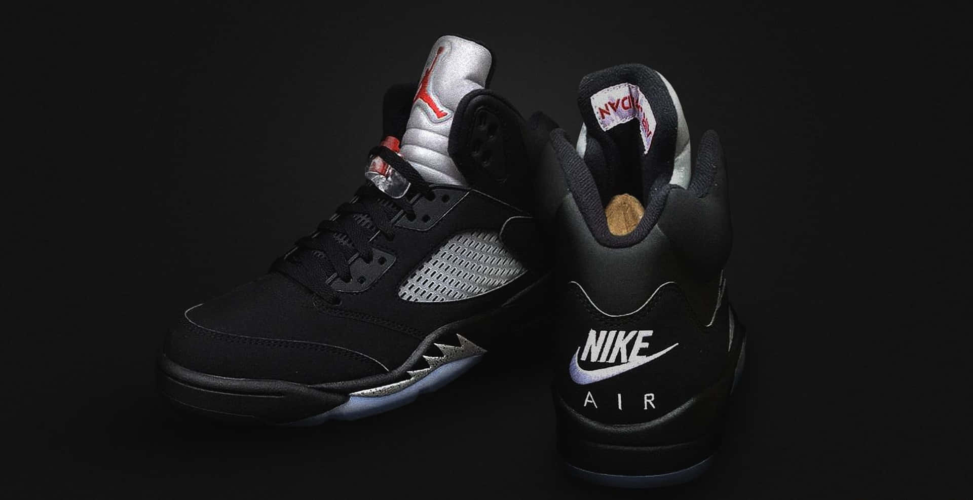 Nike Air Jordan 4 Black Background