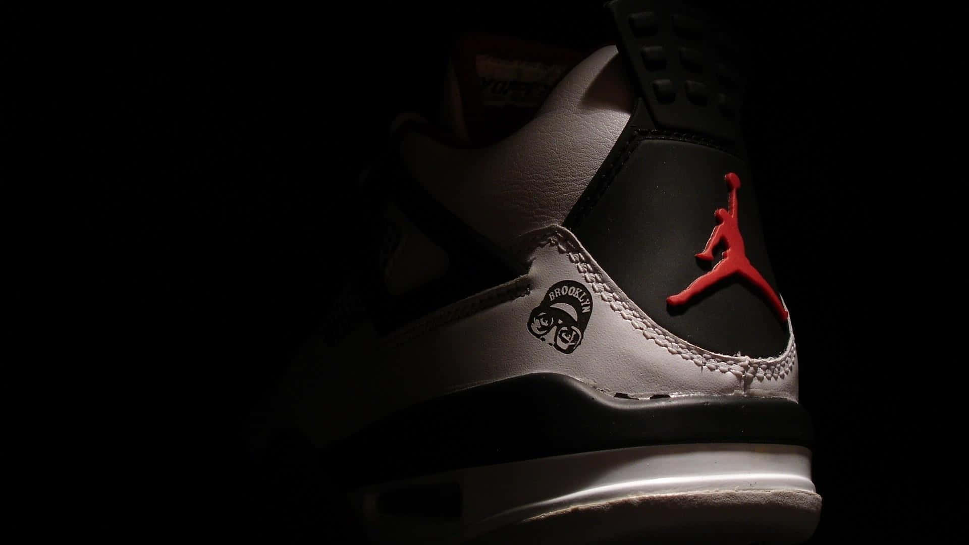 Nike Air Jordan 4 Retro - October 2015 Background