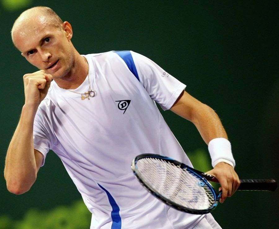 Nikolay Davydenko Fighting Stance Background