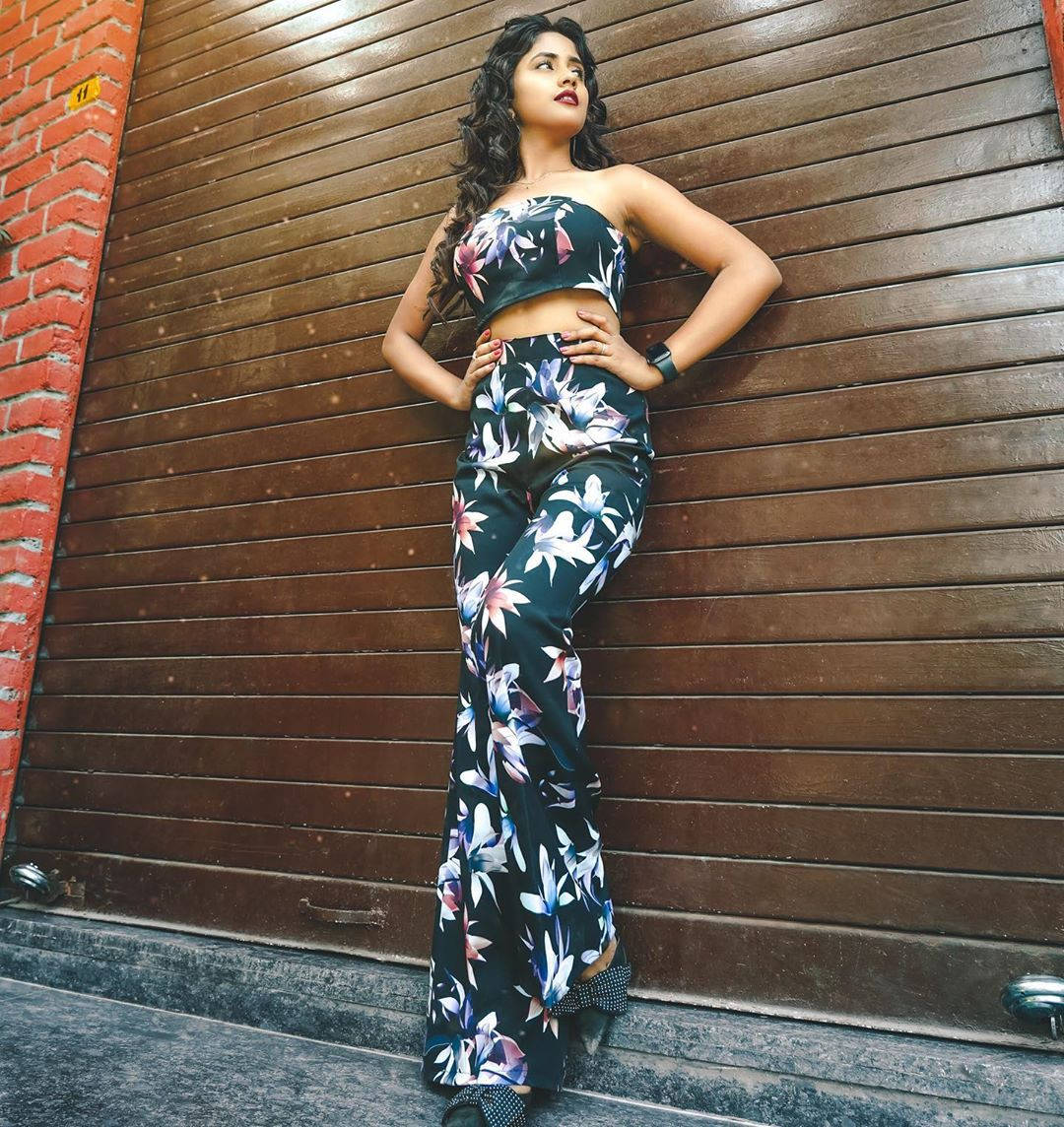 Nisha Guragain Black Floral-style Clothes Background