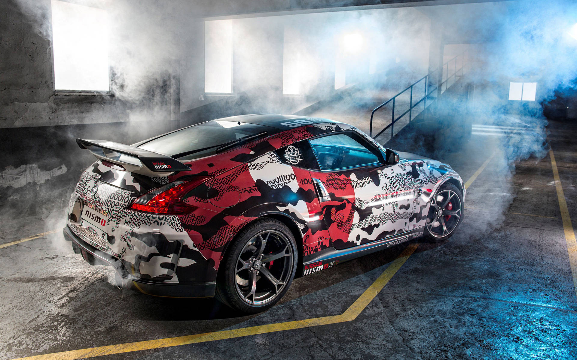 Nissan 370z With Red Camouflage Customization