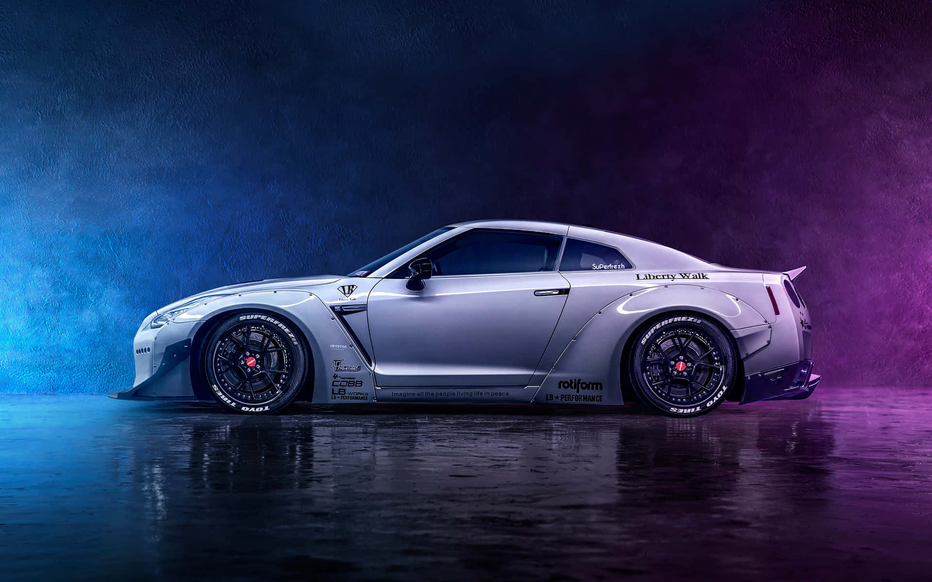 Nissan R35 Gtr Blue Violet Smoke