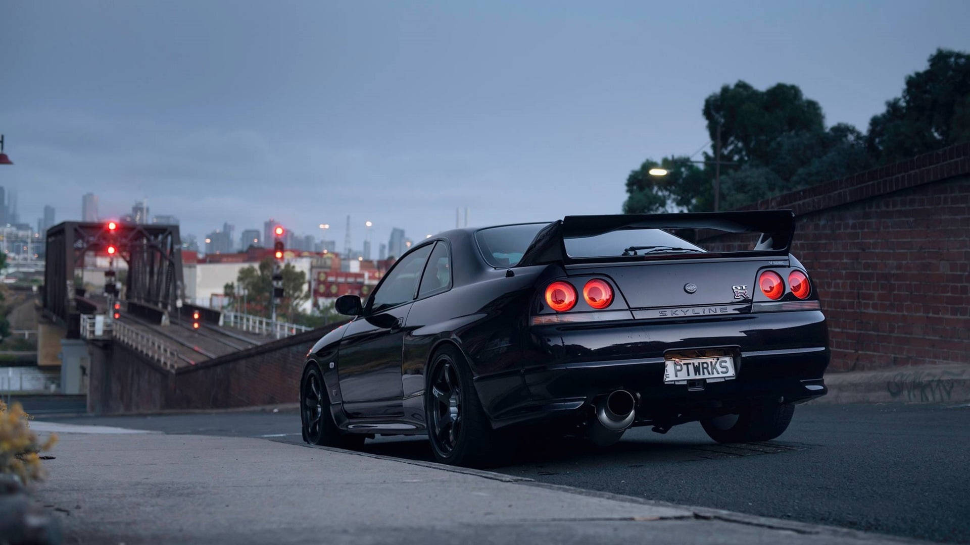 Nissan Skyline Gtr R33 In Its Magnificent Glory