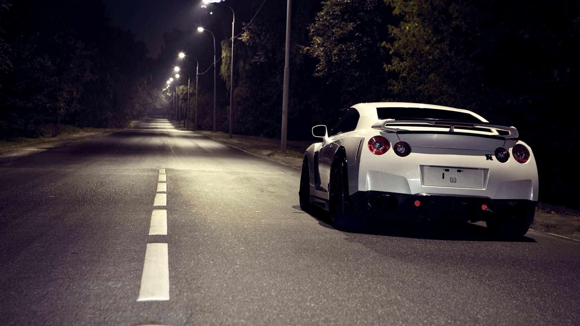 Nissan Skyline Gtr R35 Empty Road Background