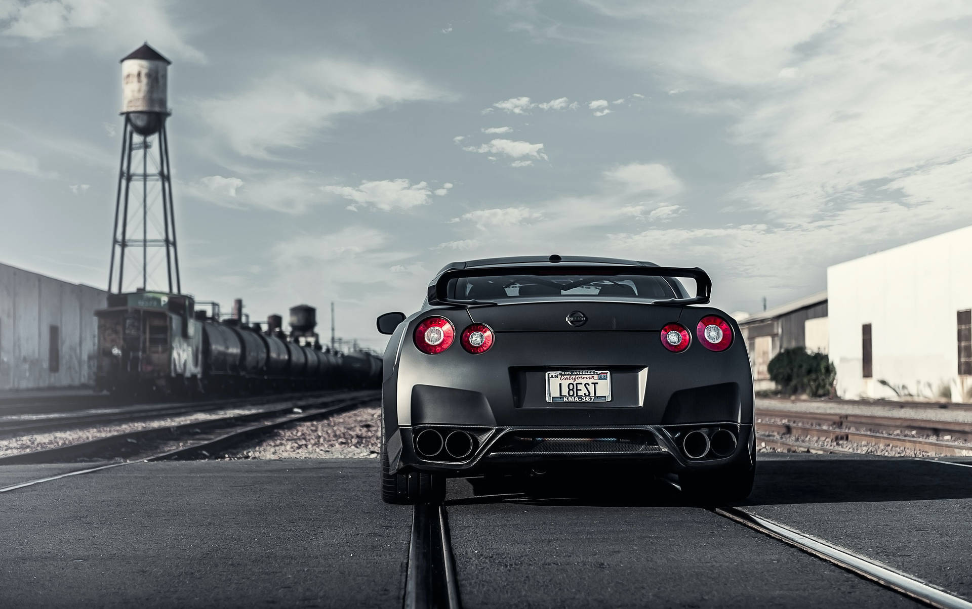 Nissan Skyline Gtr R35 Railway Track Background